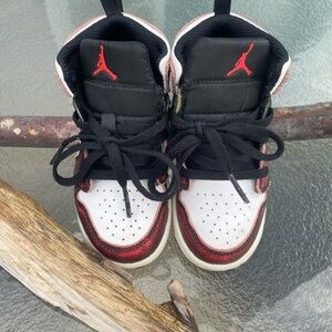 Nike Kids Sneakers - Black, White, Red